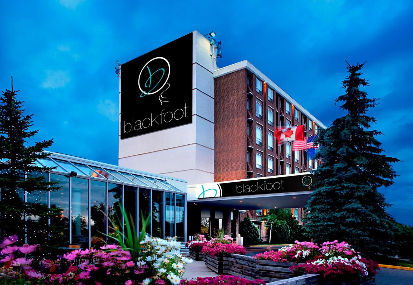 Hotel Blackfoot Calgary Zewnętrze zdjęcie